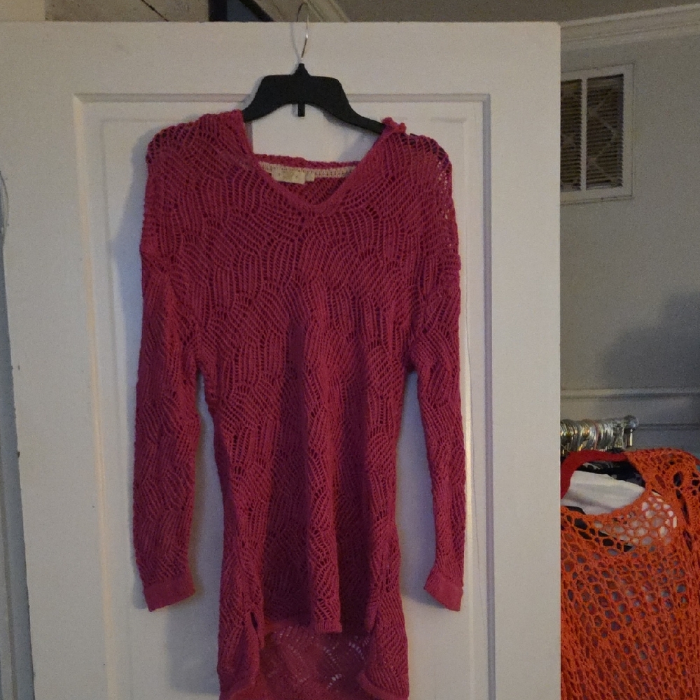 Elegant Women's V-Neck Fushia Crochet Sweater With Hood